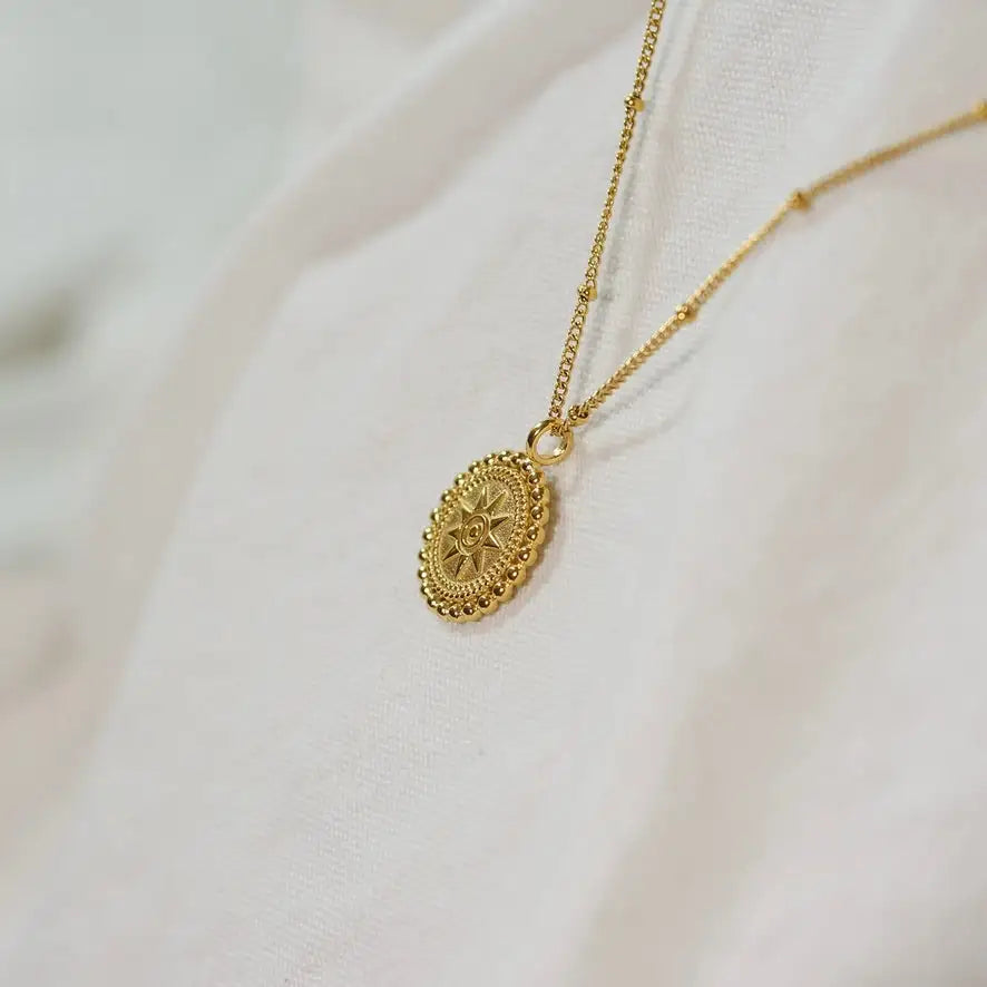 
                      
                        Star Disk Pendant Necklace
                      
                    